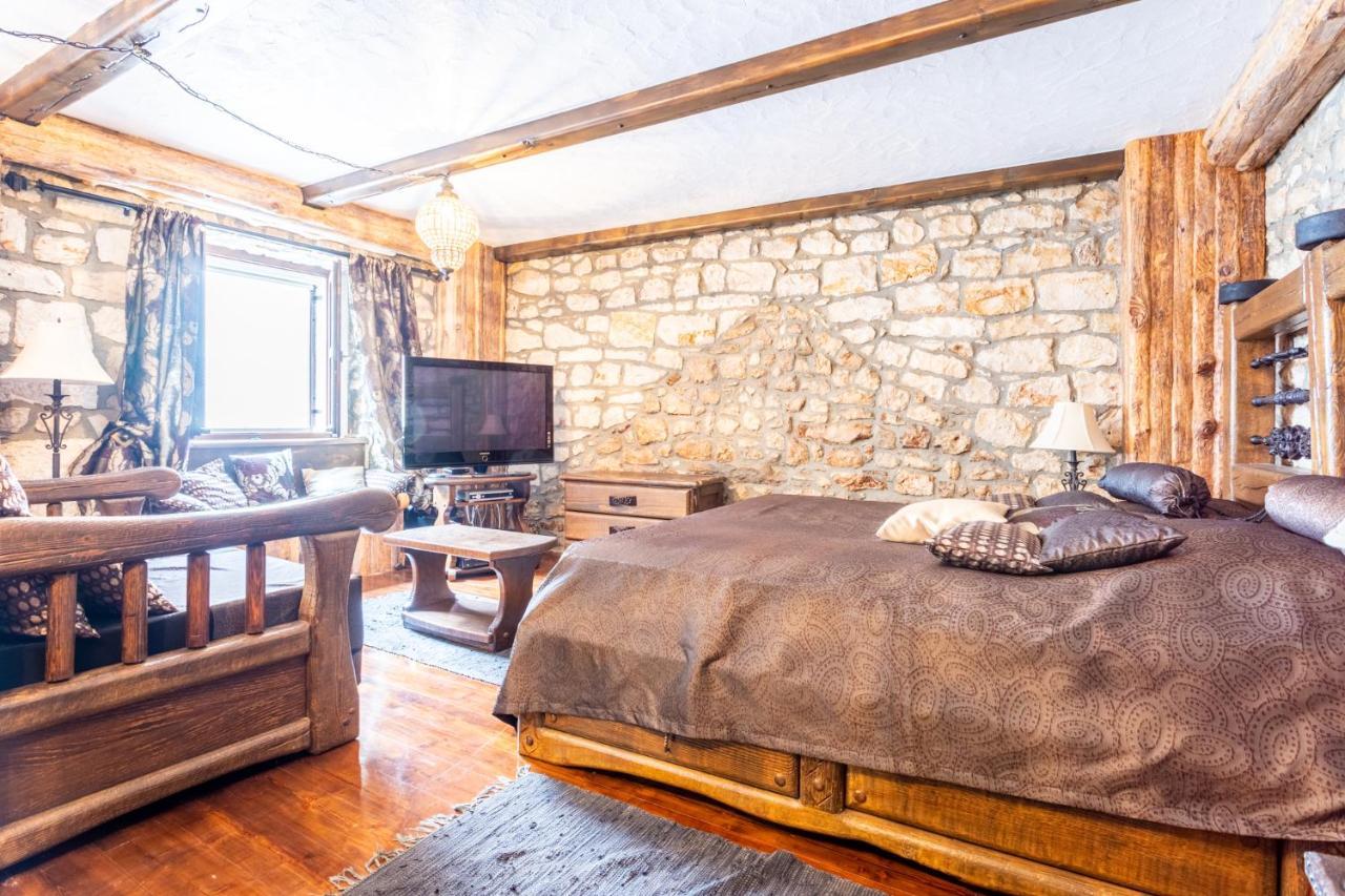 Апартаменты Stone House Srida Башка-Вода Экстерьер фото