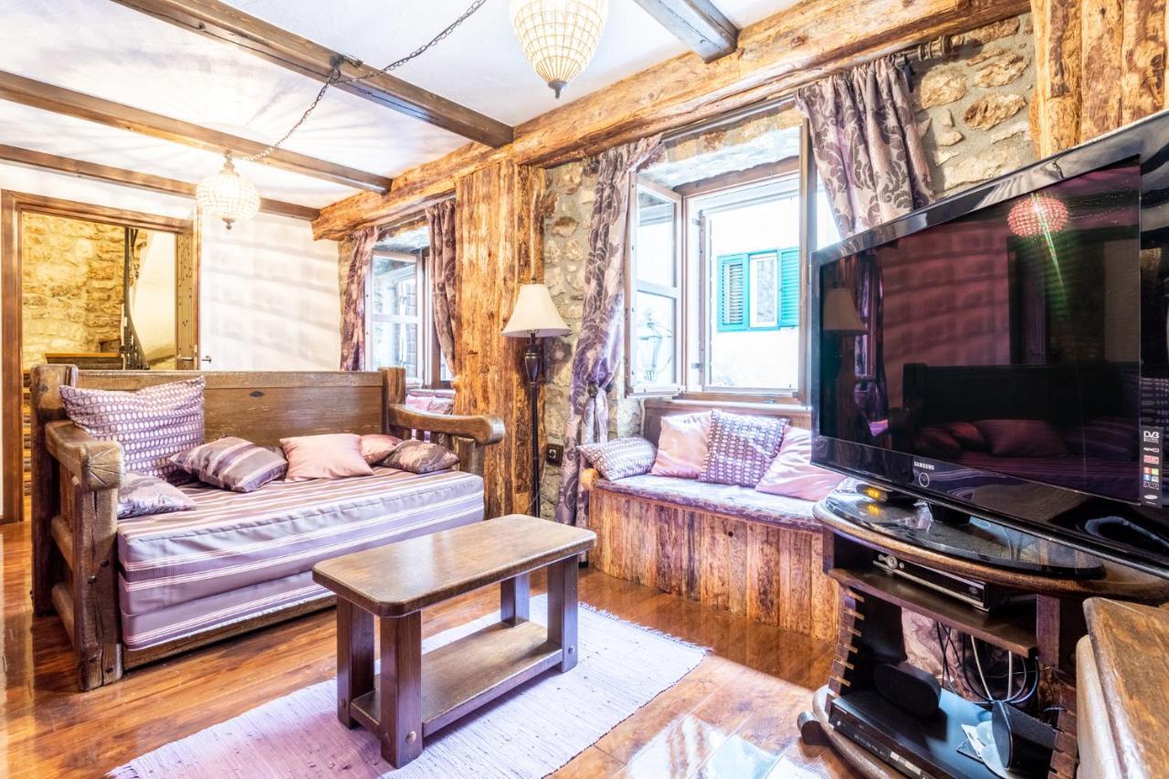 Апартаменты Stone House Srida Башка-Вода Экстерьер фото