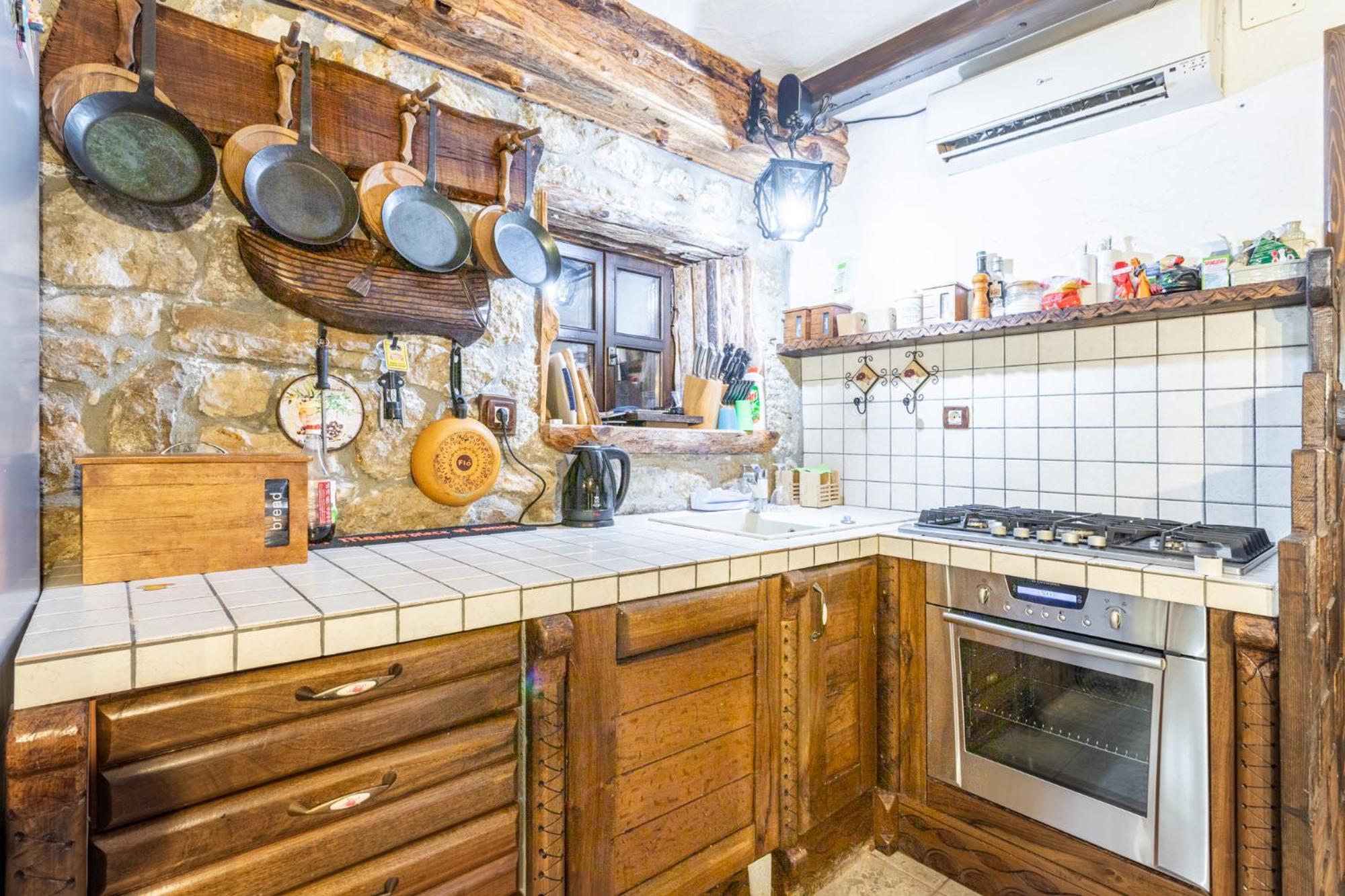 Апартаменты Stone House Srida Башка-Вода Экстерьер фото